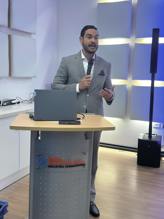 ADOMERE e Iberofármacos presentan con éxito panel de expertos sobre guías OMS 2025 en fertilidad