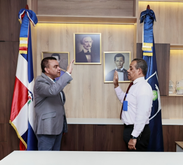 Designan nuevo director y subdirector en el Hospital Marcelino Vélez Santana