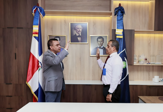 Designan nuevo director y subdirector en el Hospital Marcelino Vélez Santana