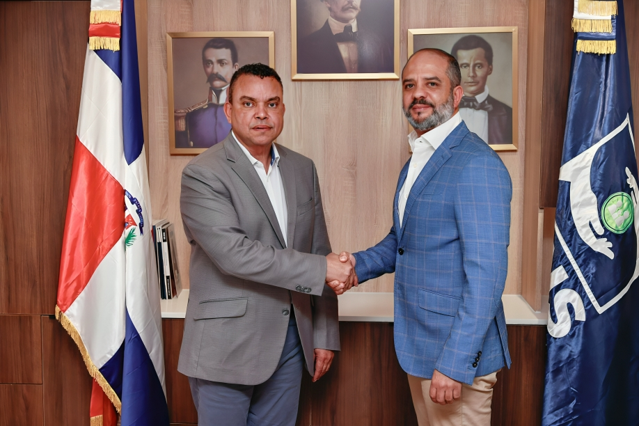 Designan nuevo director y subdirector en el Hospital Marcelino Vélez Santana