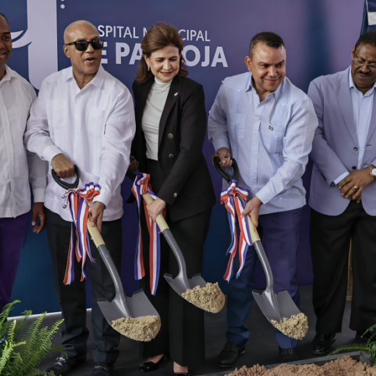 SNS continúa fortalecimiento la red pública con nuevas obras hospitalarias en Santo Domingo Oeste, Santiago y La Vega