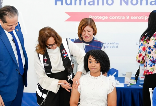 Ministro Atallah anuncia vacuna nonavalente contra VPH al Esquema Nacional de Vacunación