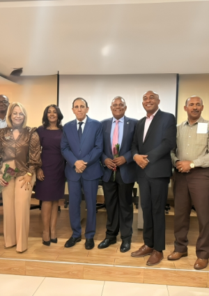 Dr. Antonio Cruz Jiminián ofrece conferencia magistral en asamblea de la Sociedad Acción Multiempresarial