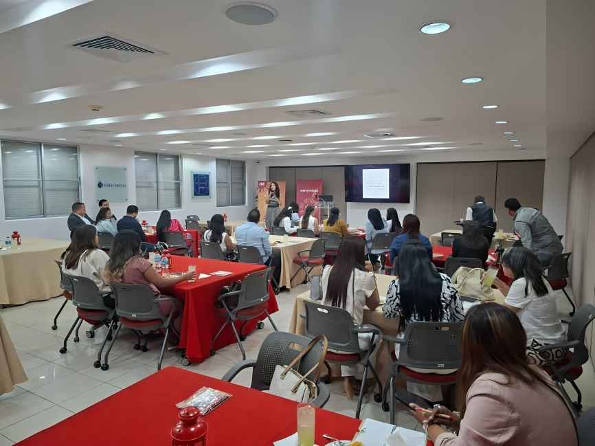 DKT LATAM NORTE impulsa posicionamiento médico con conferencia "Tu nombre también es tu marca"