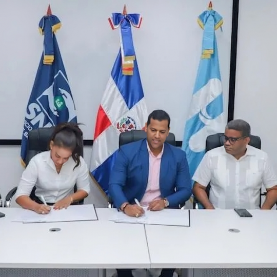 Hospital Mario Tolentino Dipp y Alcaldía de Santo Domingo Norte firman acuerdo para llevar salud preventiva a comunidades