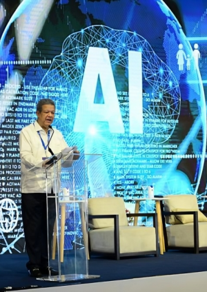 Funglode y HOMS celebrarán foro global "La Salud del Futuro: Datos, Inteligencia Artificial y Medicina" en Santiago