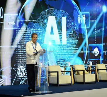 Funglode y HOMS celebrarán foro global "La Salud del Futuro: Datos, Inteligencia Artificial y Medicina" en Santiago