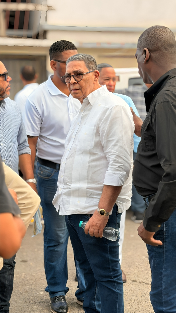 Hogar Crea Dominicano rescata 19 personas en situación de calle durante jornada en Santiago por su 51 aniversario