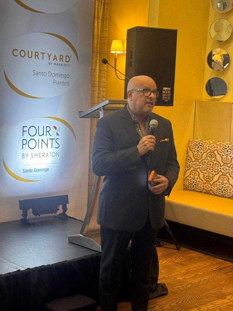 People Marketing reúne a líderes del sector salud para coordinar calendario de actividades científicas People Marketing reúne a líderes del sector salud para coordinar calendario de actividades científicas