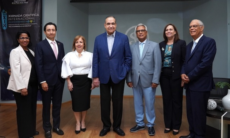 Hospital Plaza de la Salud celebra XIX Jornada Científica Internacional en el marco de su 29 aniversario