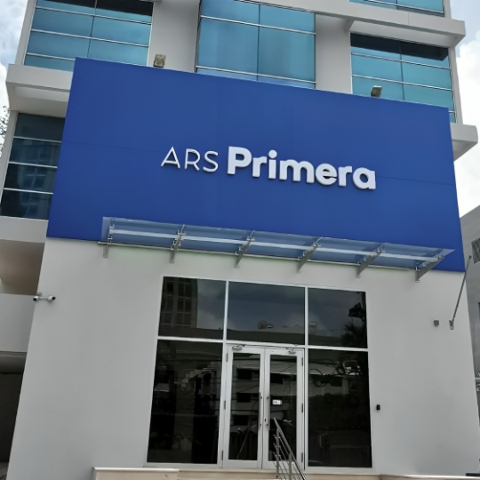 ARS Primera reitera que honorarios médicos permanecen intactos y copago corresponde solo a participación del afiliado