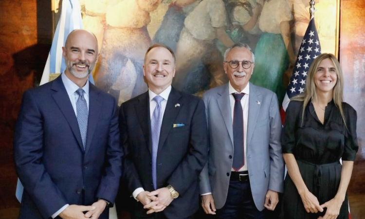 Pfizer instala octavo Centro Global de Datos Clínicos en Argentina, consolidando al país como destino de investigación