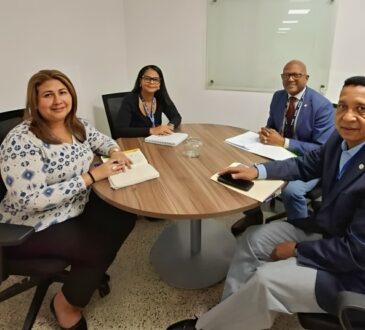 Colegio Médico Dominicano y CASFL sostienen encuentro estratégico para fortalecer operatividad institucional