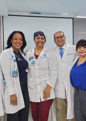 Hospital Marcelino Vélez Santana reconoce gestión del Dr. Willy Victoria Ramírez tras cinco años de servicio