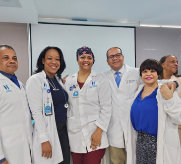 Hospital Marcelino Vélez Santana reconoce gestión del Dr. Willy Victoria Ramírez tras cinco años de servicio