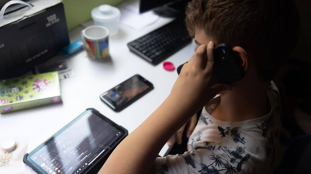 Sociedad Española de Neurología Pediátrica alerta sobre "autismo digital" por uso abusivo de pantallas en niños