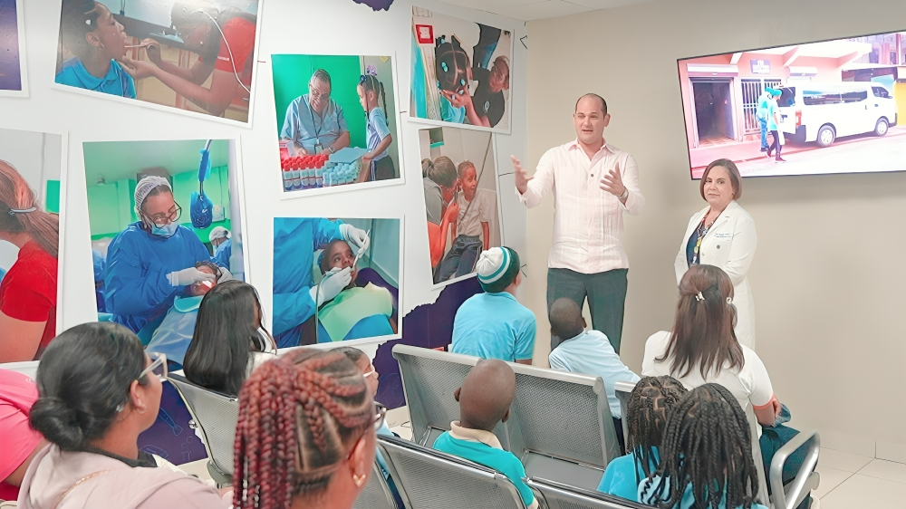 INABIE suma 20 cirugías oculares en su gestión: segunda jornada beneficia a nueve estudiantes con procedimientos de alta especialidad