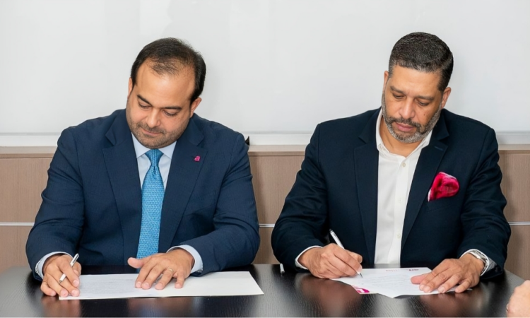 Amadita Laboratorio Clínico y Spine Center formalizan acuerdo para optimizar atención a pacientes con afecciones de columna vertebral