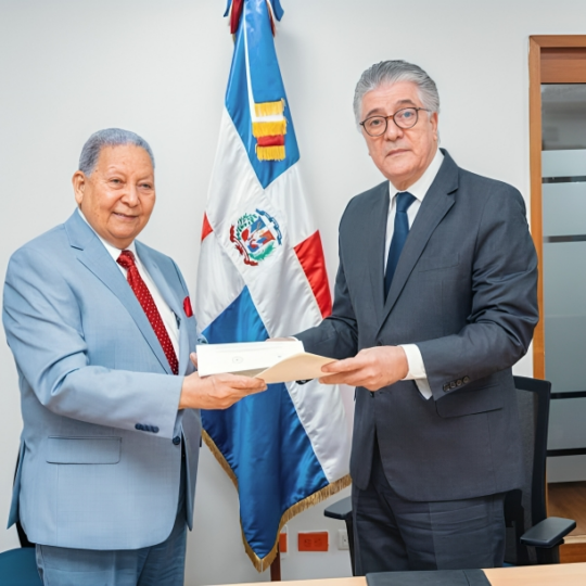 Onaprep y Sociedad de Psiquiatría firman convenio para brindar servicio integral a internos psiquiátricos de recintos penitenciarios