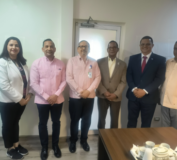 Reserva de la Policía Nacional y Centro Médico Dominico Cubano fortalecen alianza para garantizar salud de alta calidad a Pensionados