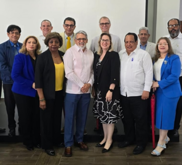 ADOFEM y OPS abordan proyectos de salud y formación de recursos humanos