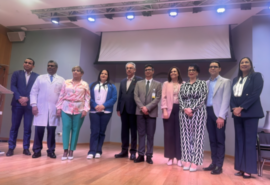 Hospital Plaza de la Salud realiza con éxito panel de por Día Internacional de la Toxicología