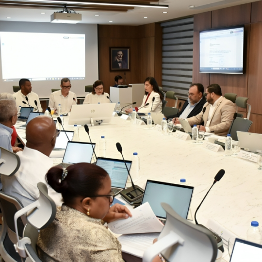 CNSS anuncia implementación de per cápita diferenciado por edad y sexo en el Seguro Familiar de Salud del Régimen Contributivo a partir de mayo