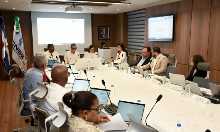 CNSS anuncia implementación de per cápita diferenciado por edad y sexo en el Seguro Familiar de Salud del Régimen Contributivo a partir de mayo