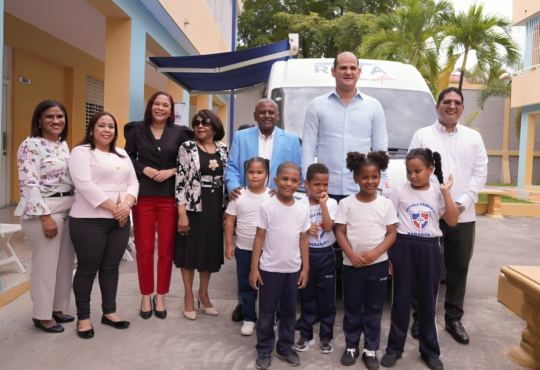 El INABIE interviene Sabana Perdida con jornada de salud en beneficio de más de 1,000 estudiantes