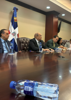 MESCYT y ADOFEM trazan Plan para la Comparabilidad del Ministerio de Educación de los EEUU