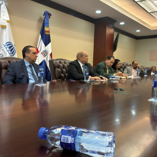 MESCYT y ADOFEM trazan Plan para la Comparabilidad del Ministerio de Educación de los EEUU