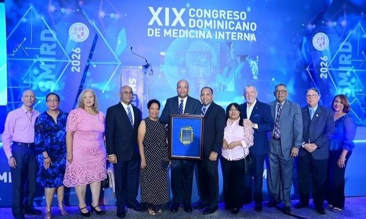Doctor Fausto Hiraldo Zabala es reconocido por sus aportes y trayectoria en medicina interna Doctor Fausto Hiraldo Zabala es reconocido por sus aportes y trayectoria en medicina interna
