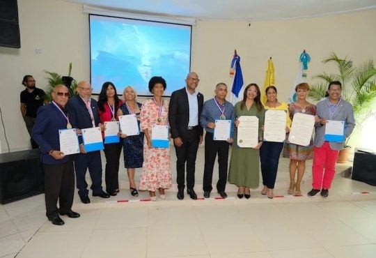CMD y CIPESA reconocen a periodistas de salud como piezas fundamentales para combatir la desinformación en su 30 aniversario