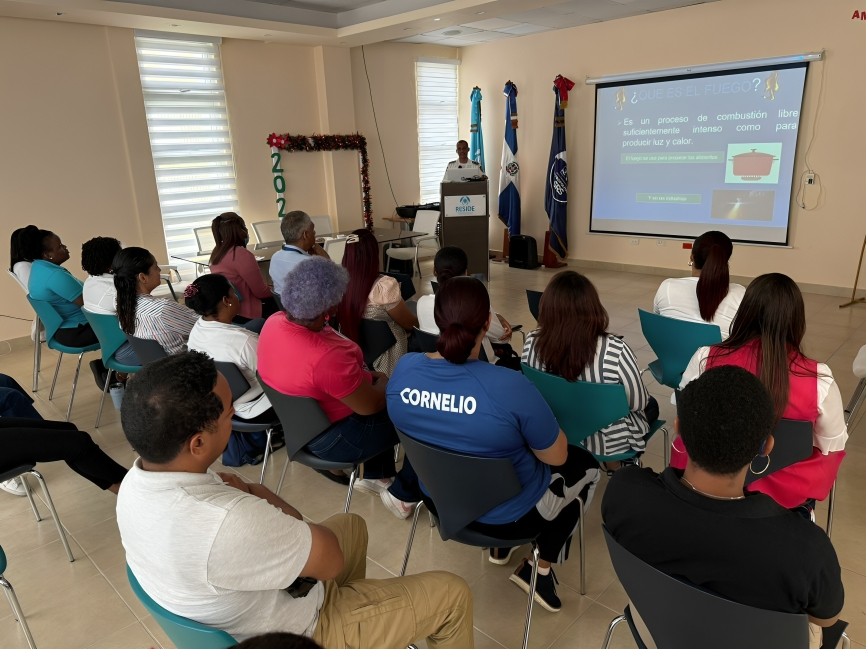 Centro RESIDE fortalece cultura de prevención con capacitación y simulacro de evacuación
