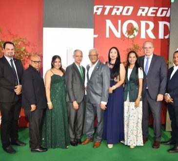 HOMS recibe reconocimiento por su trayectoria y aportes al sector salud en la región del Cibao durante Gala Empresarial 2026