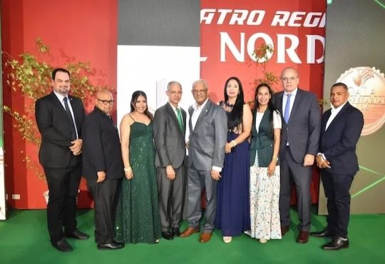 HOMS recibe reconocimiento por su trayectoria y aportes al sector salud en la región del Cibao durante Gala Empresarial 2026