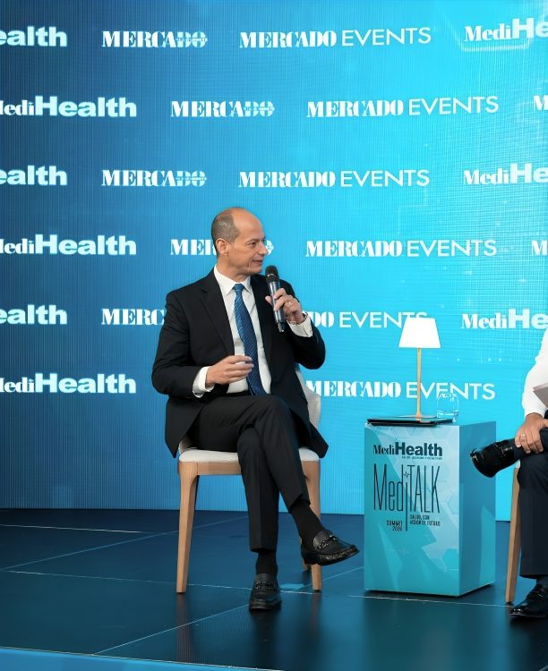 Santiago fortalece cultura de calidad y turismo médico con panel sobre acreditaciones internacionales en salud