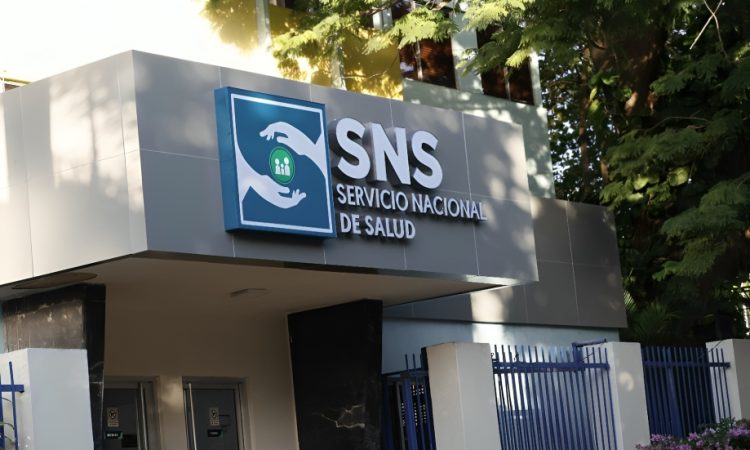 SNS elimina esquema de contratos privados en centros de salud y fortalece control institucional