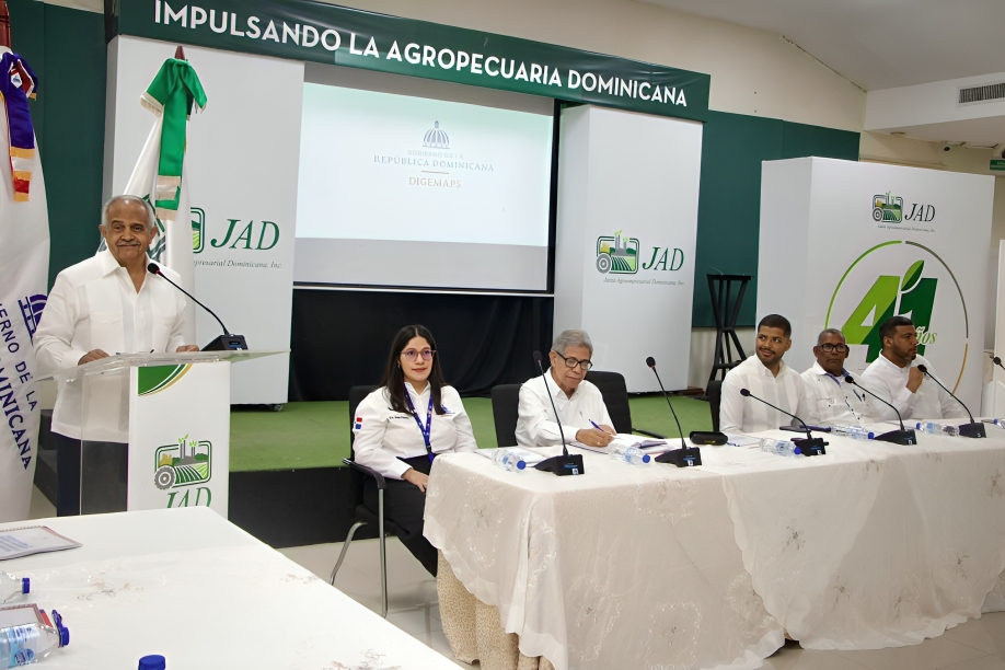DIGEMAPS presenta Programas Nacionales de Control de Patógenos y Residuos Químicos para fortalecer la inocuidad de carnes en RD