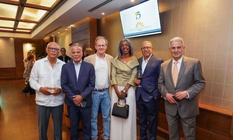 Tecnología Gamma Knife cumple 15 años en República Dominicana como alternativa mínimamente invasiva para patologías intracraneales
