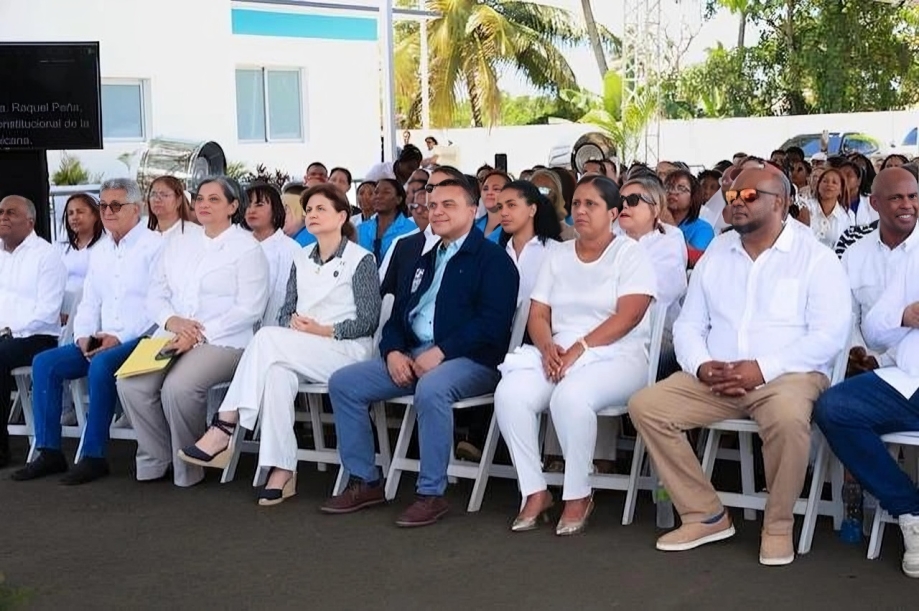 Autoridades de Salud inauguran remozado Hospital Municipal Srta. Elupina Cordero en Sabana de la Mar