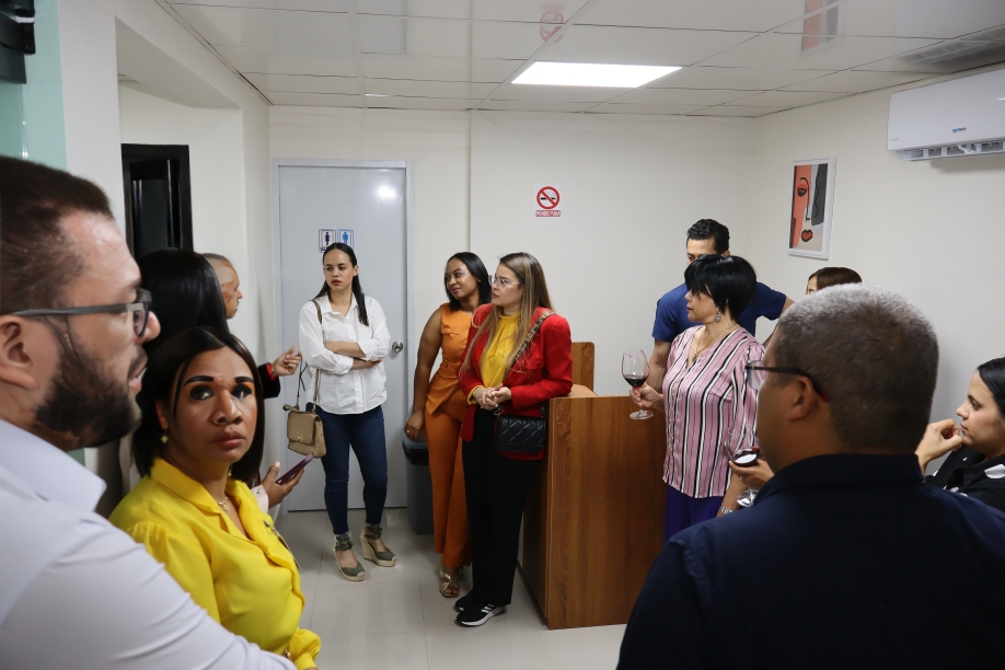 Instituto de Cirugía Especializada presenta consultorios en alquiler por tanda para especialidades quirúrgicas