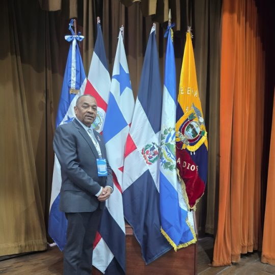Dr. Roberto Nina participa en Encuentro Mundial de Veteranos en Argentina