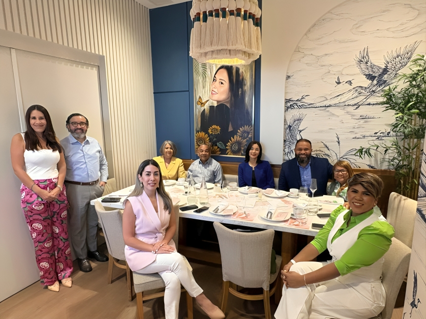 Cafarma RD presenta credenciales ante Sociedad Dominicana de Ginecología en desayuno científico