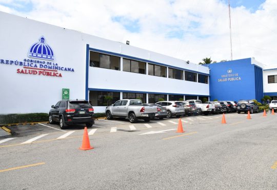 Ministerio de Salud exhorta a la población a tomar medidas preventivas ante la presencia del polvo del Sahara