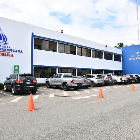 Ministerio de Salud exhorta a la población a tomar medidas preventivas ante la presencia del polvo del Sahara