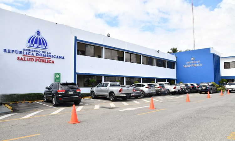 Ministerio de Salud exhorta a la población a tomar medidas preventivas ante la presencia del polvo del Sahara