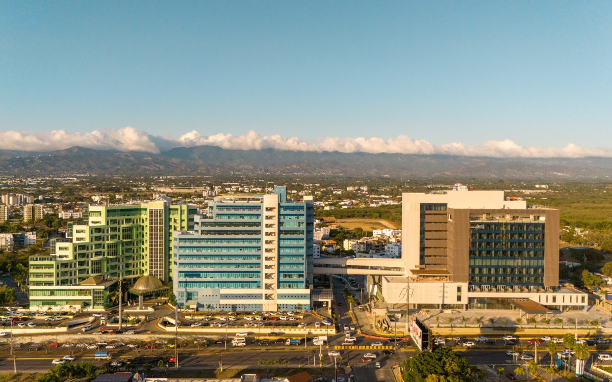 El HOMS se consolida en la élite hospitalaria al obtener la Acreditación Platino de Accreditation Canada