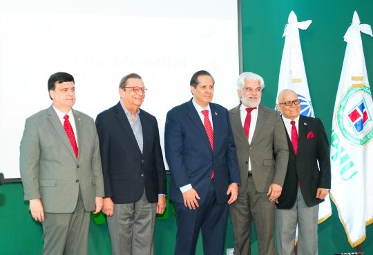 Ministro de Salud: “La donación de sangre no debería nacer de una transacción, sino de la decisión generosa de ayudar a otro ser humano”