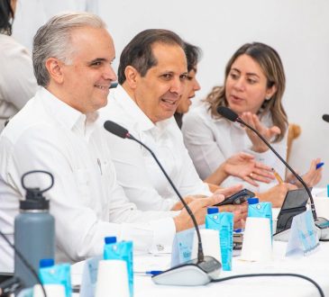 Ministro de Salud destaca avances que consolidan a Santiago como referente nacional en salud pública preventiva